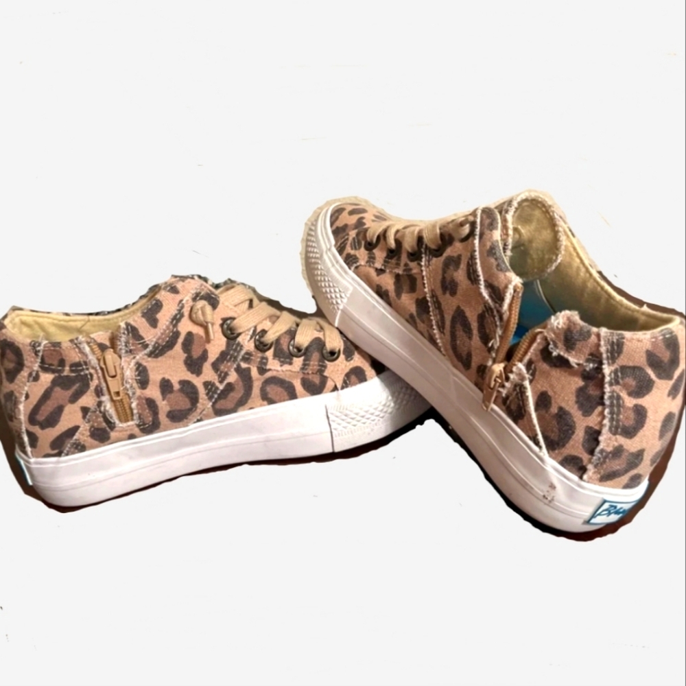Blowfish Malibu Shoes Womens 6 Leopard / Cheeta Print  Casual HEALED Sneaker